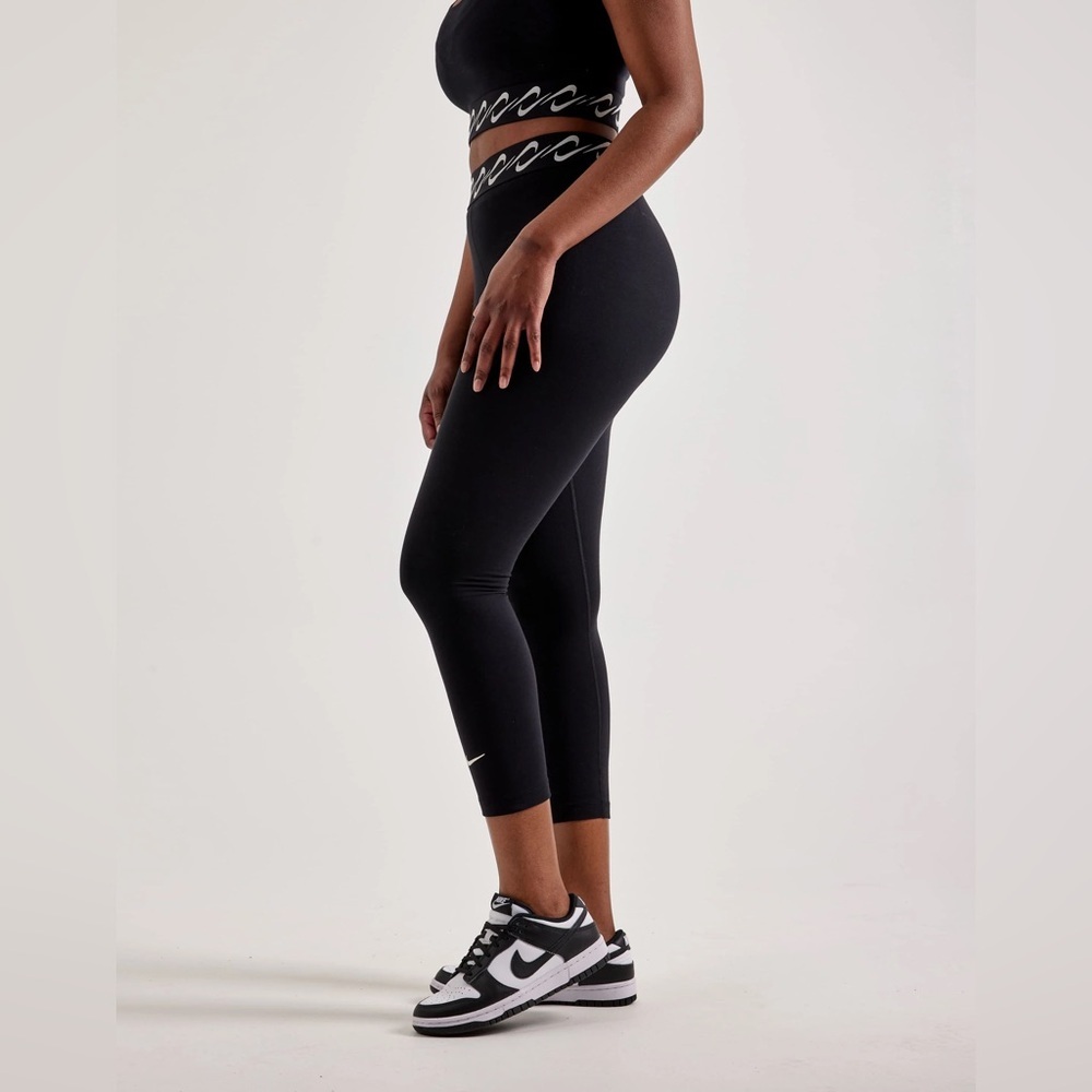 2pcs. Nike Black and White Logo Crop Top and Leggings - Picture 2 of 5